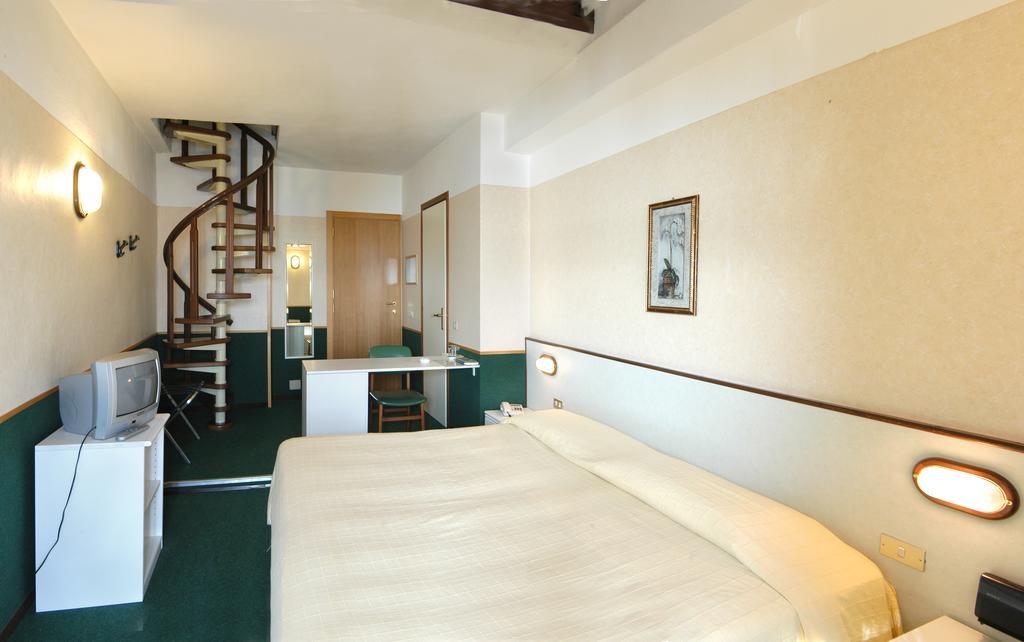 Hotel Eden Baveno Exterior photo